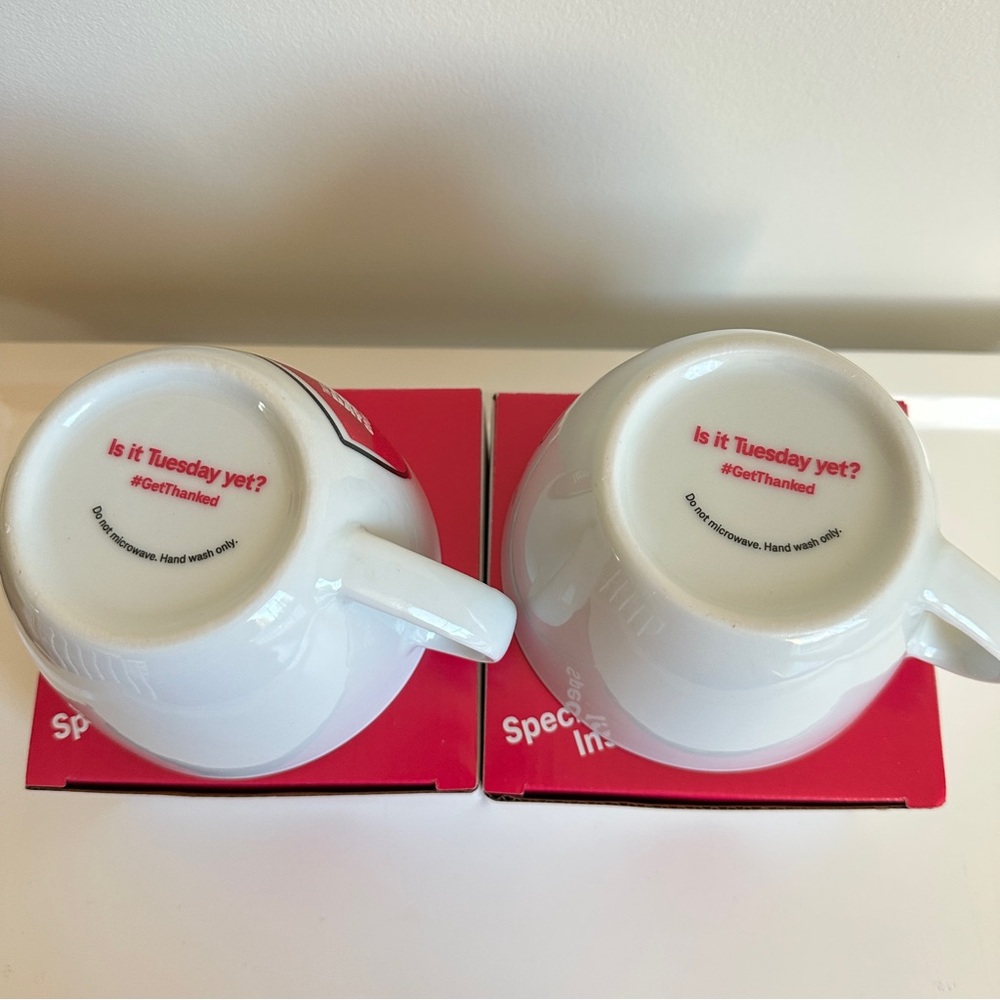 Heart Coffee Cups Set of Two Mugs T Mobile Tuesdays Valentines Limited Edition - Picture 6 of 9